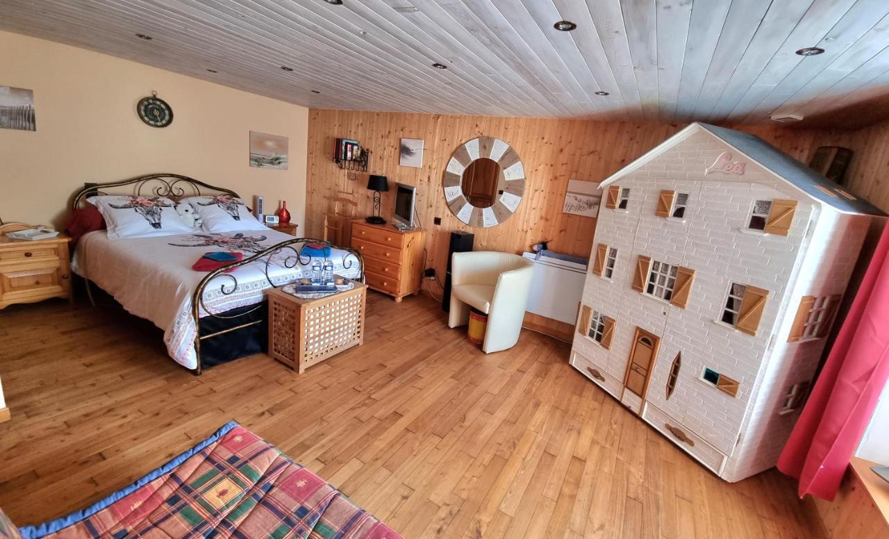 PluméliauTy Cosy, Chambre Priveeアパートメント エクステリア 写真